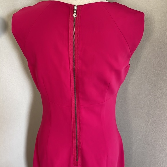 Tahari fuschia dres - Picture 7 of 10